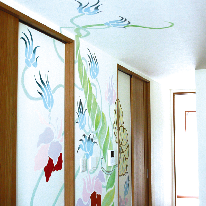 未来へ伸びる木